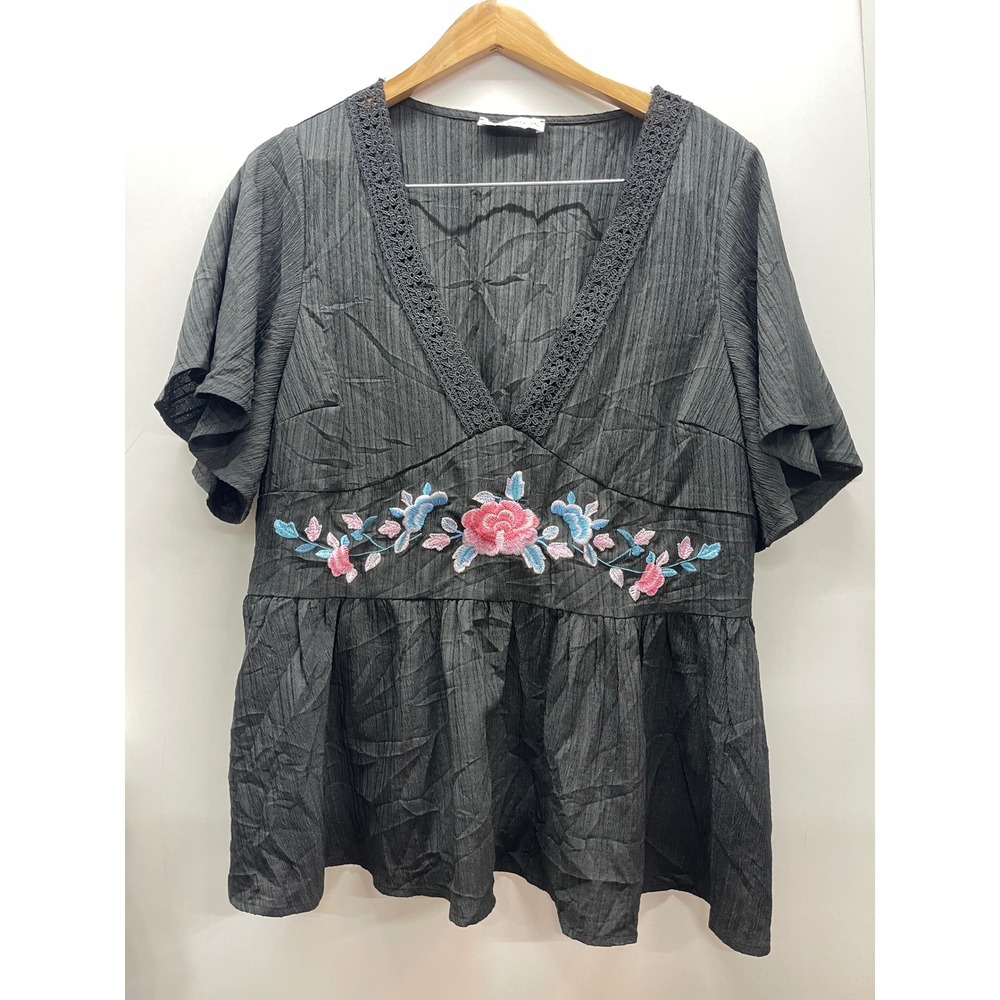 Rusttydustty‎ Womens 2XL Black Floral Embroidered Crochet Trim Peplum Blouse Top